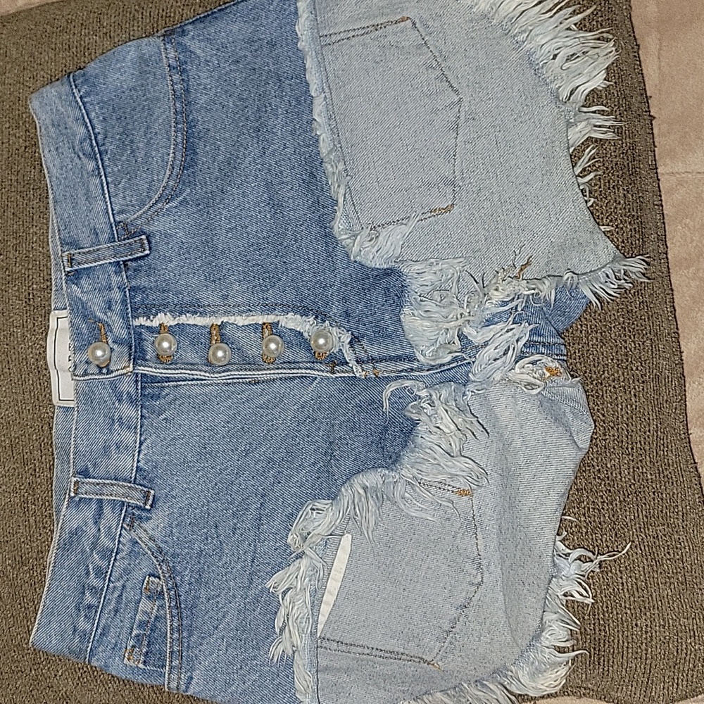 Forte Couture Womens 25 Pearl Button Distressed Denim Micro Shorts